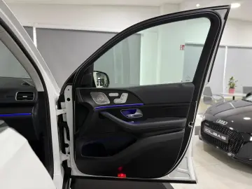 MERCEDES-BENZ GLE 400d AMG PANO DIST 360 AIR HUD