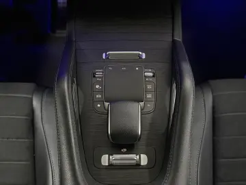 MERCEDES-BENZ GLE 400d AMG PANO DIST 360 AIR HUD