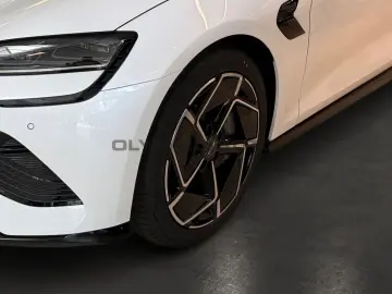 BYD SEAL 82 5kWh Design  360 CAM STANDHZG SITZHZG