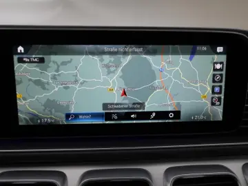MERCEDES-BENZ GLE 400 d 4MATIC AMG MBUX Night Ambien…