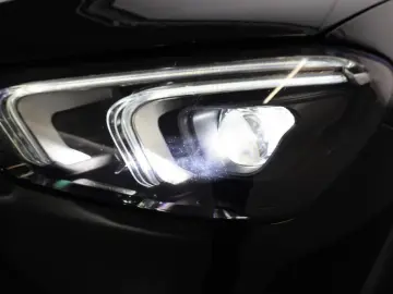MERCEDES-BENZ GLE 400 d 4MATIC AMG MBUX Night Ambien…