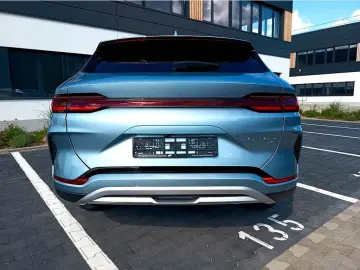 BYD Seal U DM-i erst 8tkm Leder Beige Pano HUD ACC