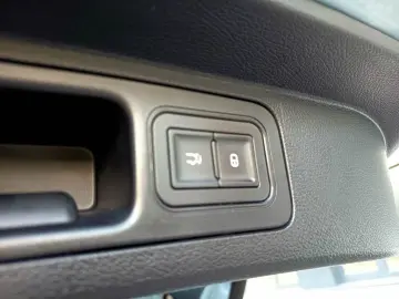 BYD Seal U DM-i erst 8tkm Leder Beige Pano HUD ACC
