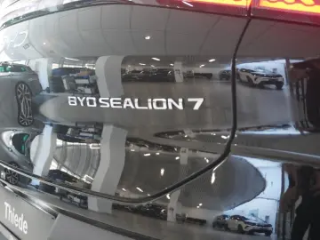 BYD SEALION 7 DESIGN AWD 82 5KWH NAVI LED 360  SPORT