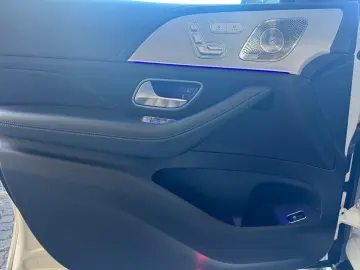 MERCEDES-BENZ GLE 580 4M AMG Night AHK Pano Sound HUD Airmat