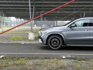 MERCEDES-BENZ GLE 53 AMG Coupé Hybrid 4MATIC    Nigh…