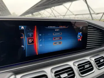 MERCEDES-BENZ GLE 53 AMG Coupé Hybrid 4MATIC    Nigh…