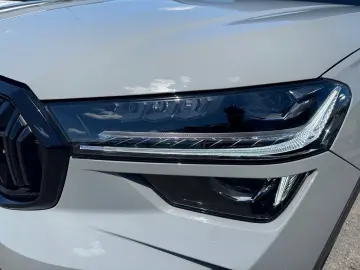 SKODA Kodiaq RS 4x4  7 SITZE PANO AHK STHZ SITZKLIMA L