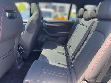 SKODA Kodiaq RS 4x4  7 SITZE PANO AHK STHZ SITZKLIMA L