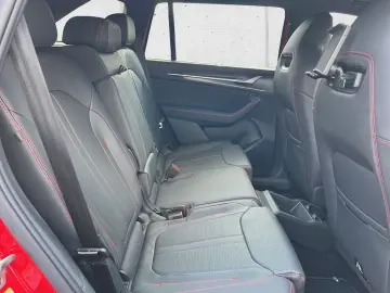 SKODA Kodiaq 2.0 TSI RS 4x4 MATRIX-LED AHK 360  PANO