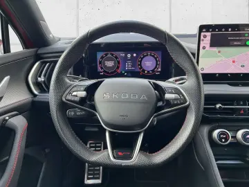 SKODA Kodiaq 2.0 TSI RS 4x4 MATRIX-LED AHK 360  PANO