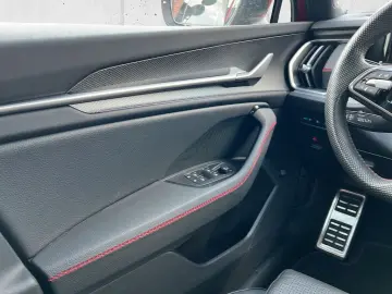 SKODA Kodiaq 2.0 TSI RS 4x4 MATRIX-LED AHK 360  PANO