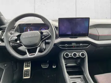 SKODA Kodiaq 2.0 TSI RS 4x4 MATRIX-LED AHK PANO KAMERA