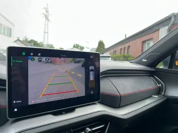 SKODA Kodiaq 2.0 TSI RS 4x4 MATRIX-LED AHK PANO KAMERA