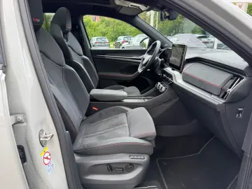 SKODA Kodiaq RS 4x4 Pano AHK Standh. Kamera LED Navi