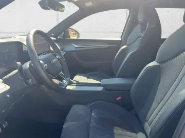 SKODA Kodiaq 2.0 TSI RS 4x4 MATRIX-LED AHK 360  PANO
