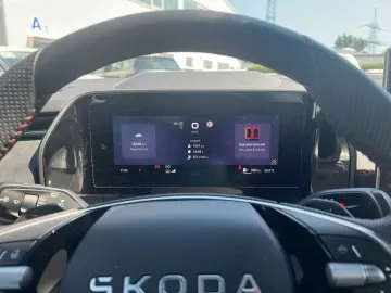 SKODA Kodiaq 2.0 TSI RS 4x4 MATRIX-LED AHK 360  PANO