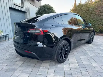 TESLA Model Y RWD 1.Hand Anhängerkupplung