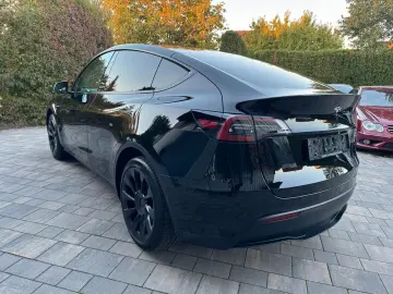 TESLA Model Y RWD 1.Hand Anhängerkupplung
