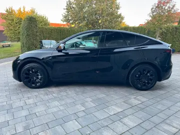 TESLA Model Y RWD 1.Hand Anhängerkupplung