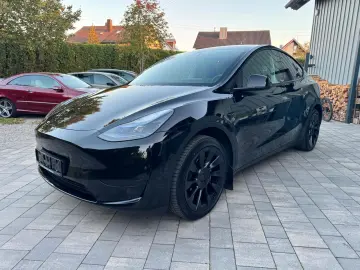 TESLA Model Y RWD 1.Hand Anhängerkupplung