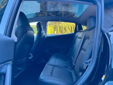 TESLA Model Y RWD 1.Hand Anhängerkupplung