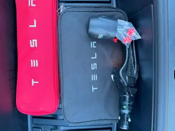 TESLA Model Y RWD 1.Hand Anhängerkupplung