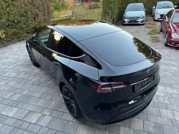 TESLA Model Y RWD 1.Hand Anhängerkupplung