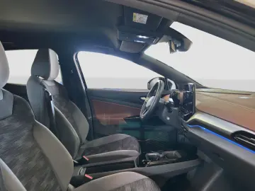 VW ID.5 Pro 128kW NAVI ACC KAMERA 82kWh Brutto