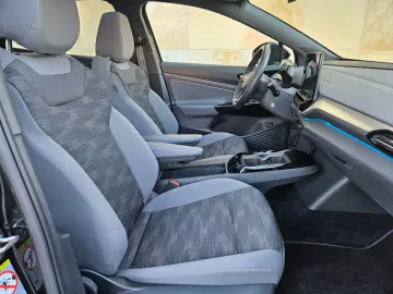 VW ID.5 Pro Performance  PANO MATRIX CAM ACC AHK