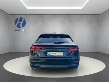 Audi Q8 50TDI S Line Matrix