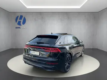 Audi Q8 50TDI S Line Matrix