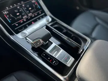 Audi Q8 50TDI S Line Matrix