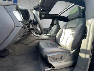 Audi Q8 50TDI S Line Matrix