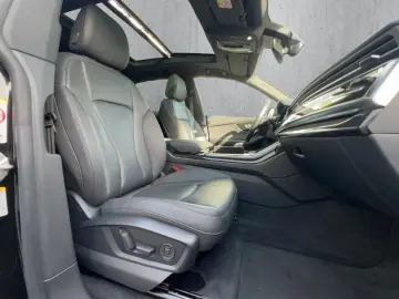 Audi Q8 50TDI S Line Matrix