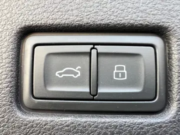 Audi Q8 50TDI S Line Matrix