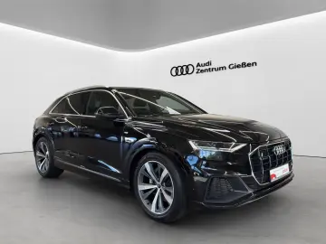 Audi Q8 50 TDI quattro S line AHK Pano