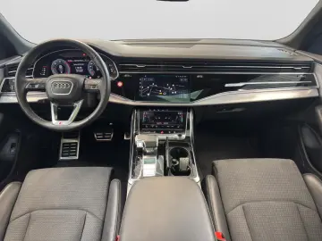 Audi Q8 50 TDI quattro S line AHK Pano