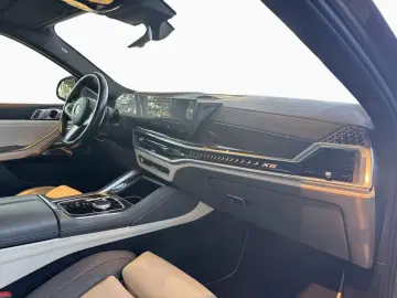 BMW X6 xDr 40dA M SPORT PRO Sky B&W Masaj 4zoneclima