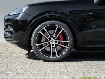 Porsche Cayenne S - Panoramic