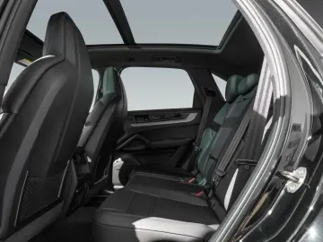 Porsche Cayenne S - Panoramic