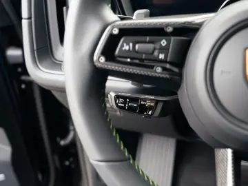 Porsche Cayenne GTS - InnoDrive - HUD