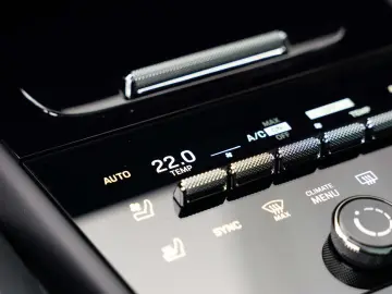 Porsche Cayenne GTS - InnoDrive - HUD