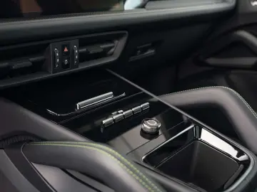Porsche Cayenne GTS - InnoDrive - HUD