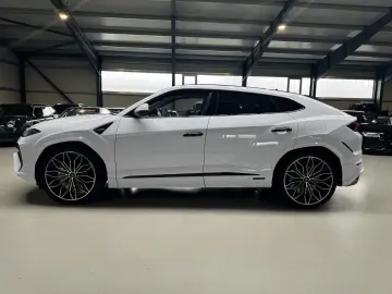 LAMBORGHINI Urus SE MY 25 AHK B&O Luftsystem BIANCO sapphir.