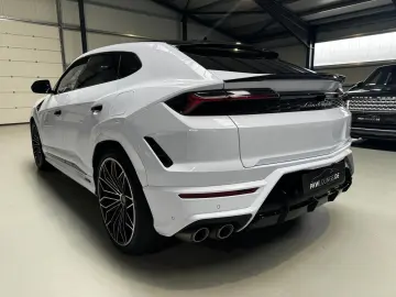 LAMBORGHINI Urus SE MY 25 AHK B&O Luftsystem BIANCO sapphir.