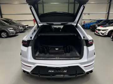 LAMBORGHINI Urus SE MY 25 AHK B&O Luftsystem BIANCO sapphir.