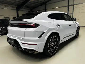 LAMBORGHINI Urus SE MY 25 AHK B&O Luftsystem BIANCO sapphir.