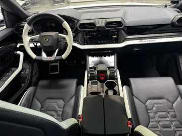 LAMBORGHINI Urus SE MY 25 AHK B&O Luftsystem BIANCO sapphir.