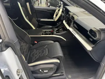 LAMBORGHINI Urus SE MY 25 AHK B&O Luftsystem BIANCO sapphir.